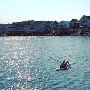 Meet your Posher, Caitlin